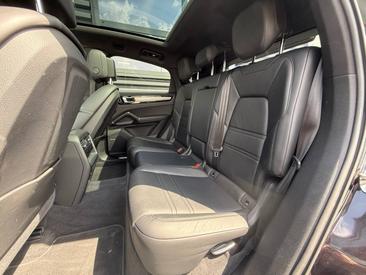 Porsche Cayenne III S Coupé — photo 27