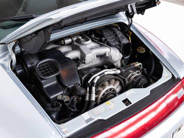 Porsche 993 Carrera Coupé — photo 8
