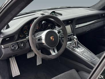 Porsche 991 I GT3 — photo 13