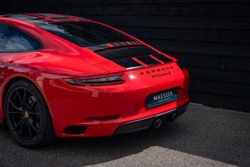 Porsche 991 Carrera S — photo 37