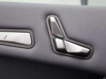 BMW IX M Sport XDrive60 — photo 15