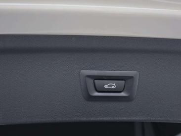 BMW IX M Sport XDrive60 — photo 20