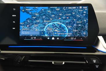 BMW IX2 XDrive30 — photo 12