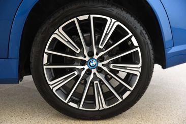 BMW IX1 M-Sport XDrive30 — photo 22
