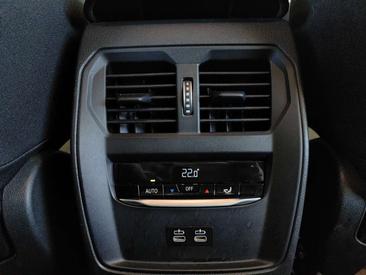 BMW 320 Advantage E — photo 31