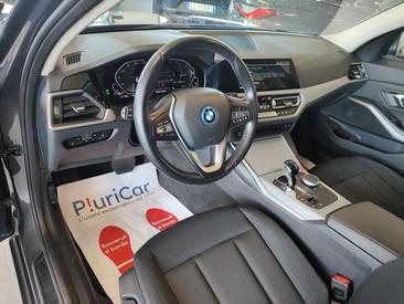BMW 320 Advantage E — photo 36