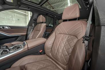 BMW X5 45e — photo 20
