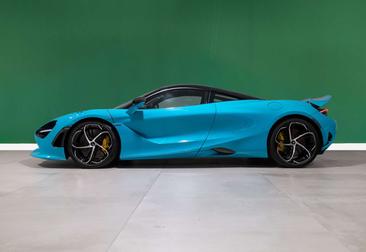 McLaren 750S — photo 2