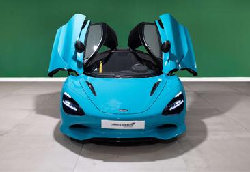McLaren 750S — photo 8