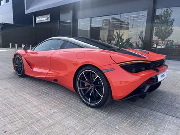 McLaren 720S — photo 3