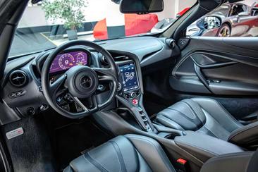 McLaren 720S — photo 9