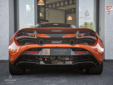 McLaren 720S — photo 10