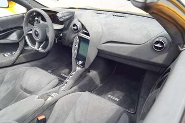 McLaren 750S Spider — photo 2