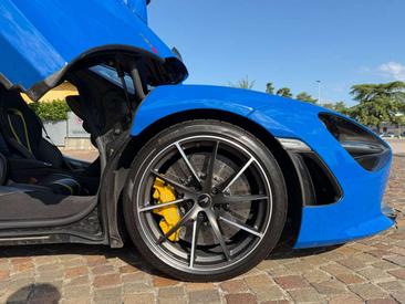 McLaren 720S — photo 14