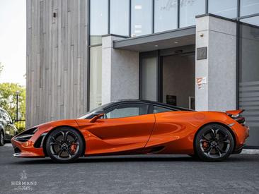 McLaren 720S — photo 15