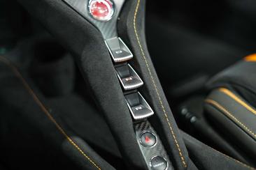McLaren 720S Spider — photo 18
