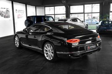 Bentley Continental GT W12 — photo 10