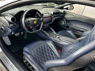 Ferrari GTC4Lusso — photo 4