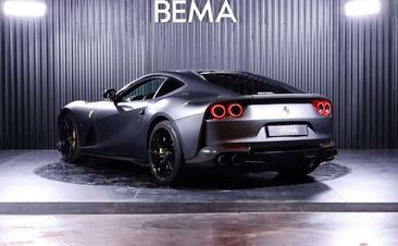 Ferrari 812 Superfast — photo 3
