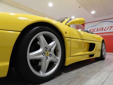 Ferrari F355 — photo 4
