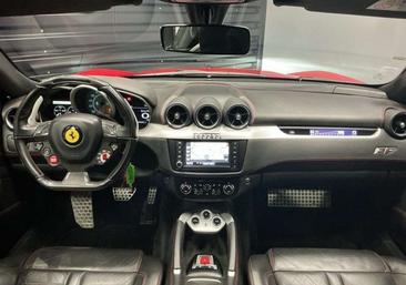 Ferrari FF — photo 10