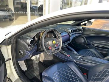 Ferrari GTC4Lusso — photo 13