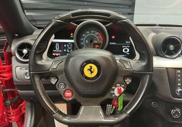 Ferrari FF — photo 12