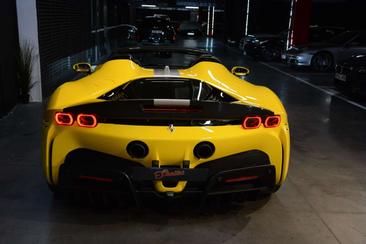Ferrari SF90 Spider — photo 4