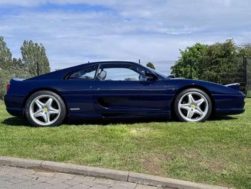 Ferrari F355 — photo 8