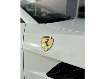 Ferrari GTC4Lusso — photo 18