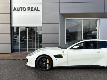 Ferrari GTC4Lusso — photo 21