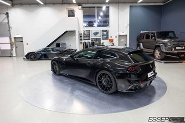 Ferrari GTC4Lusso — photo 17