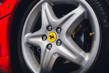 Ferrari F355 — photo 7