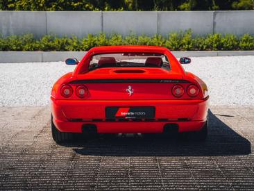 Ferrari F355 — photo 10
