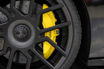 Ferrari GTC4Lusso — photo 26