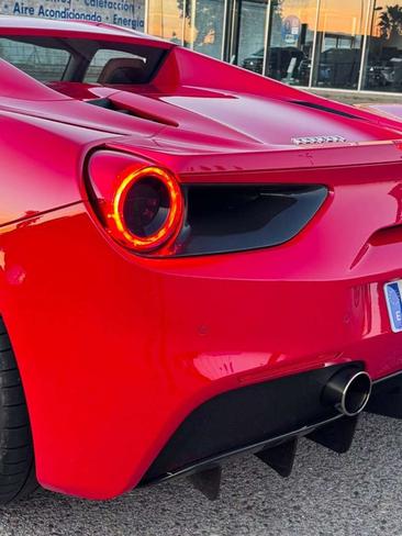 Ferrari 488 Spider — photo 7