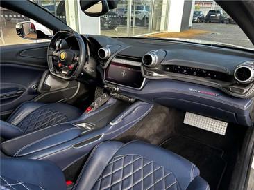 Ferrari GTC4Lusso — photo 50