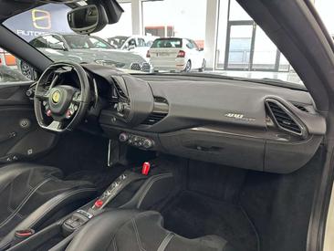 Ferrari 488 Spider — photo 14