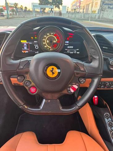 Ferrari 488 Spider — photo 11