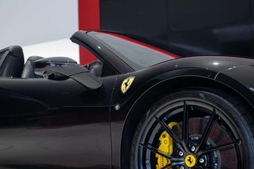 Ferrari F8 Spider — photo 6