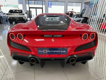 Ferrari F8 Tributo — photo 24