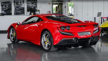 Ferrari F8 Tributo — photo 16