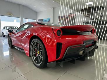 Ferrari 488 Pista — photo 3