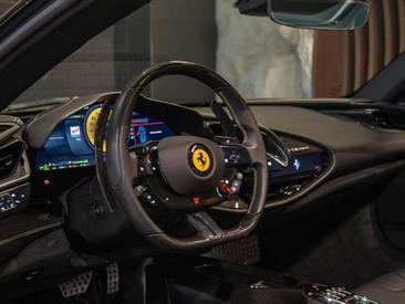 Ferrari SF90 Spider — photo 10