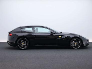 Ferrari FF — photo 4