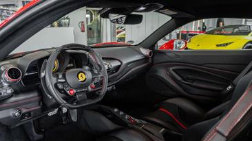 Ferrari F8 Tributo — photo 21