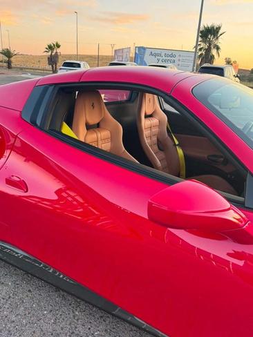 Ferrari 488 Spider — photo 21