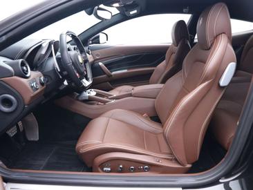 Ferrari FF — photo 10