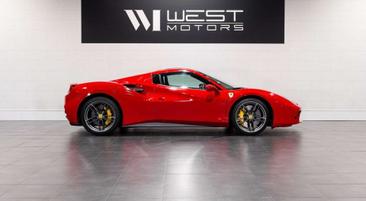 Ferrari 488 — photo 3