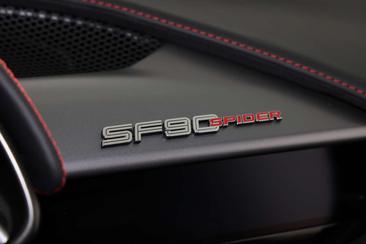 Ferrari SF90 Spider — photo 12